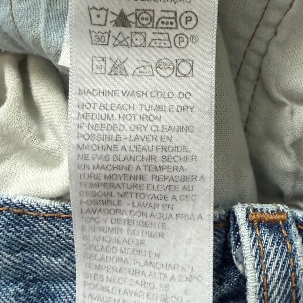 Levis 501 Original Fit Mens Medium Wash Blue Straight Leg Button Fly Jeans 32x32